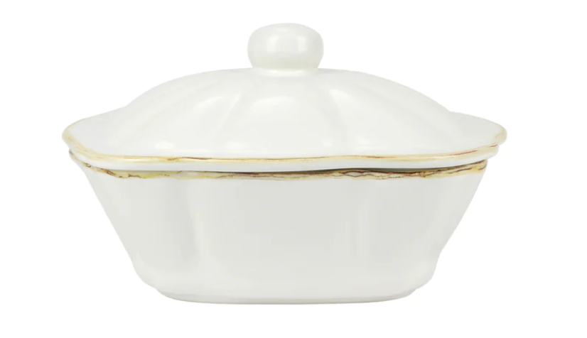 White Square Covered Casserole Dish
