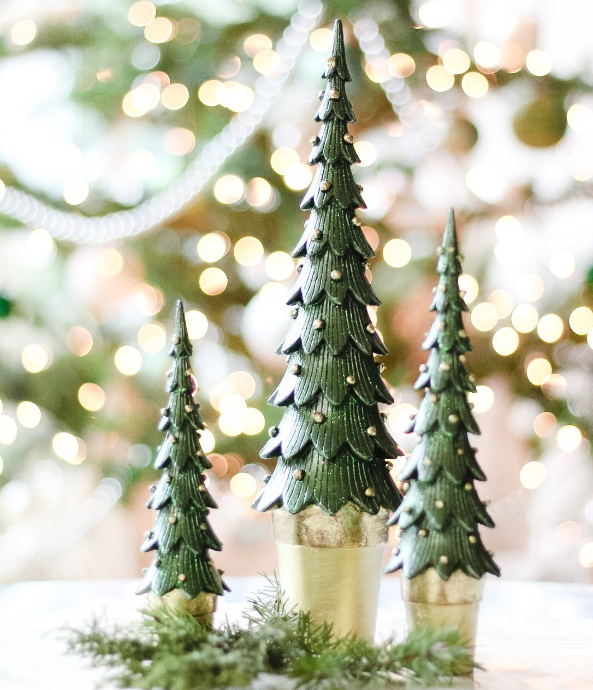 13" Slim Tannenbaum Tree (Pine Green)