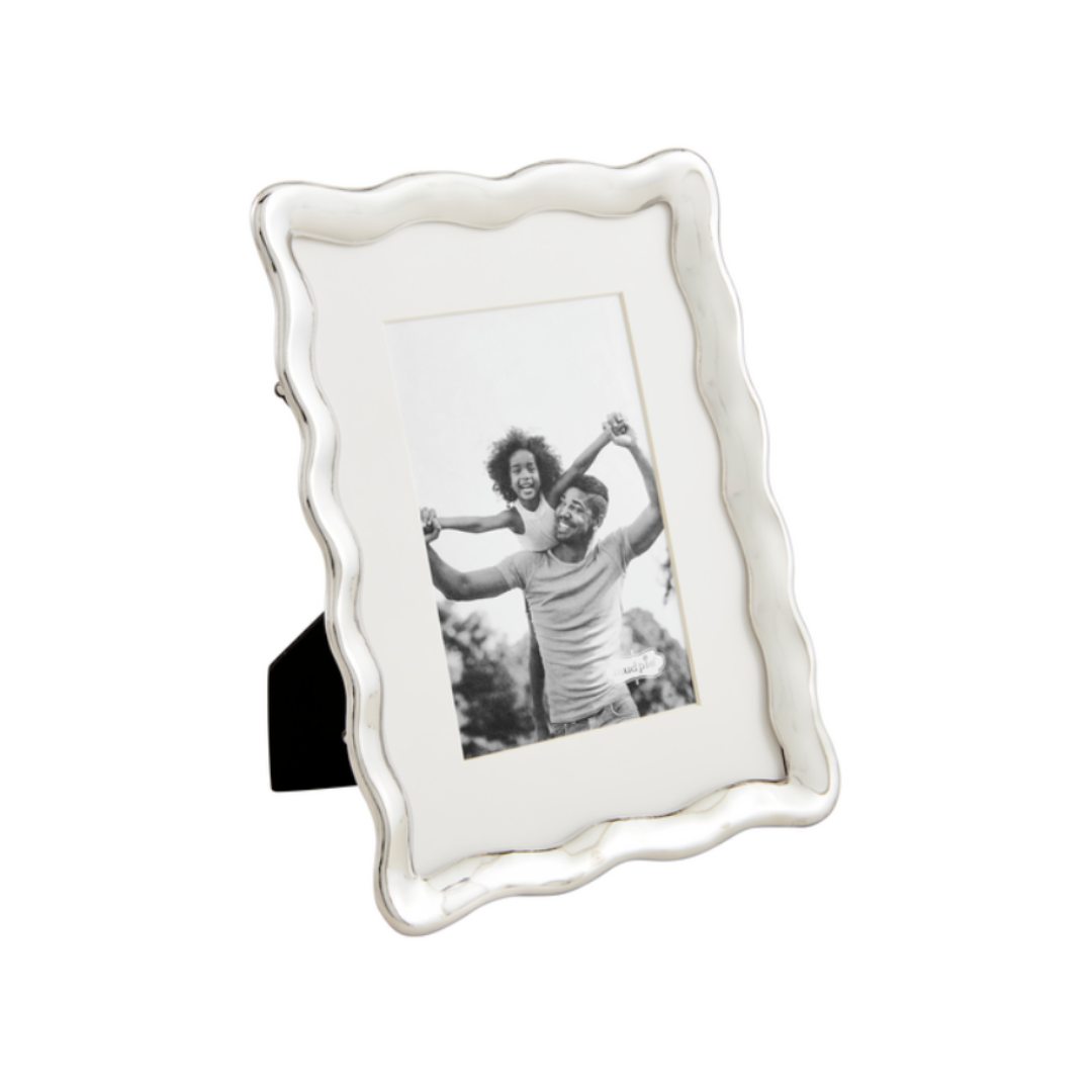 Wavy Metal Frames