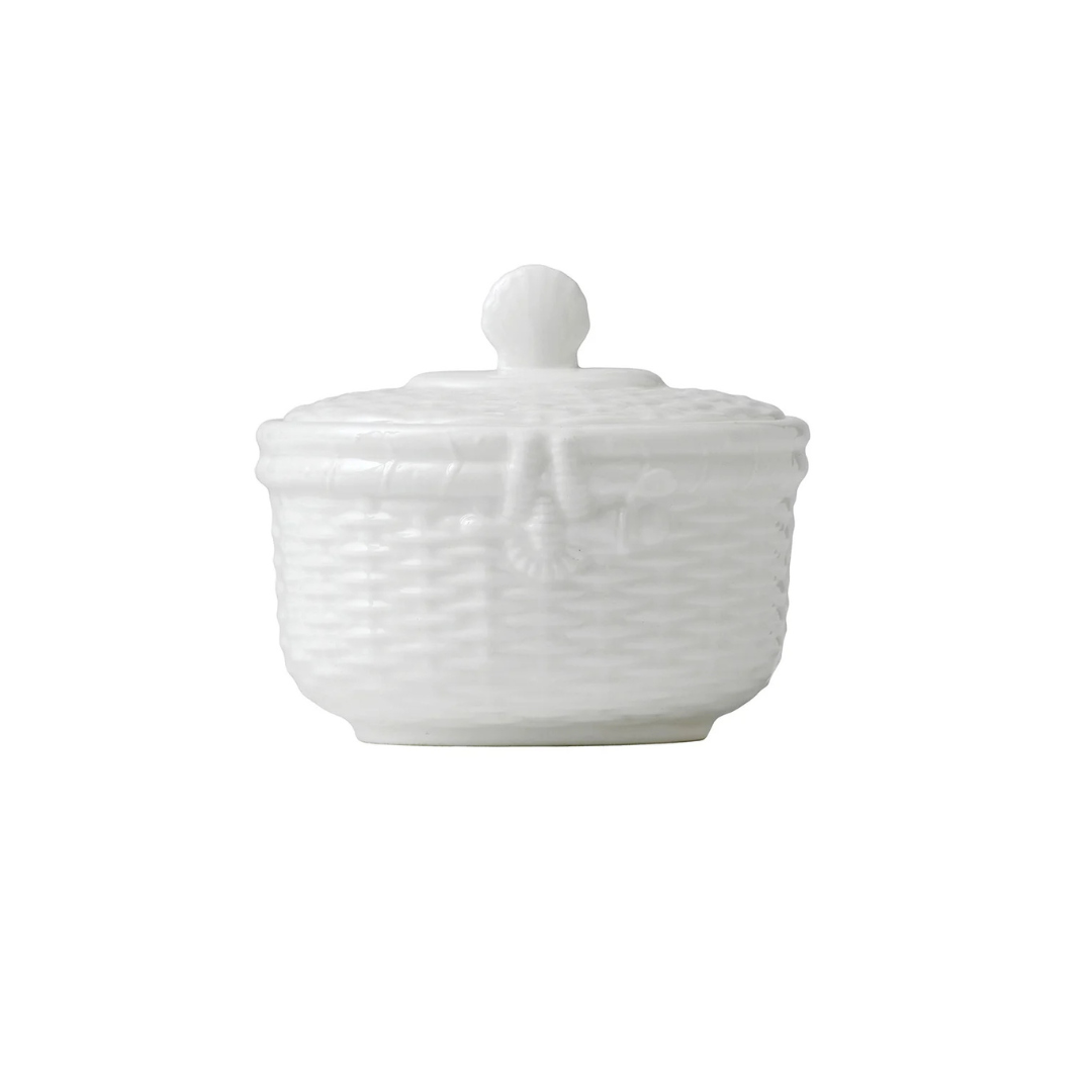 Wedgwood Nantucket Basket Covered Sugar