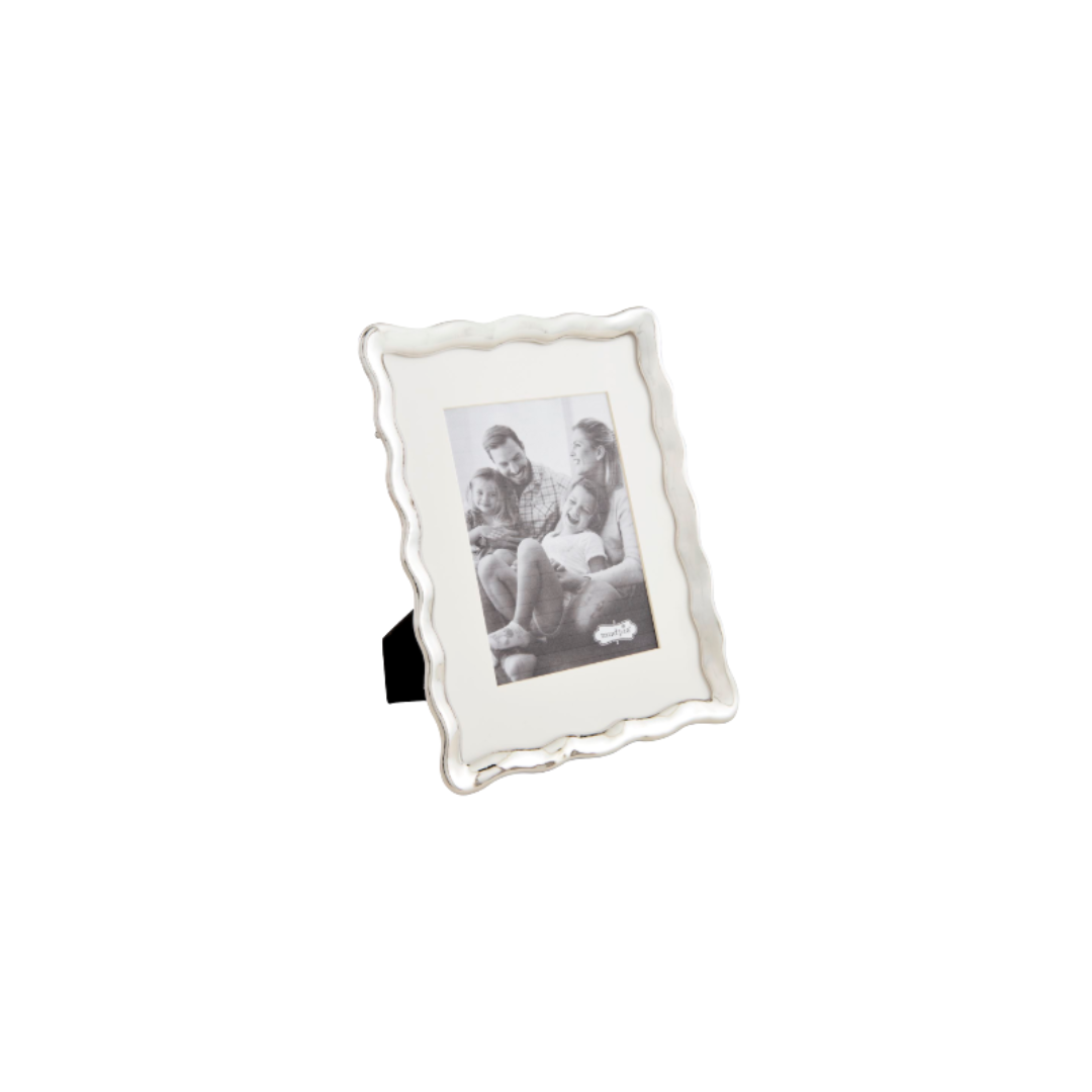 Large Wavy Metal Frame