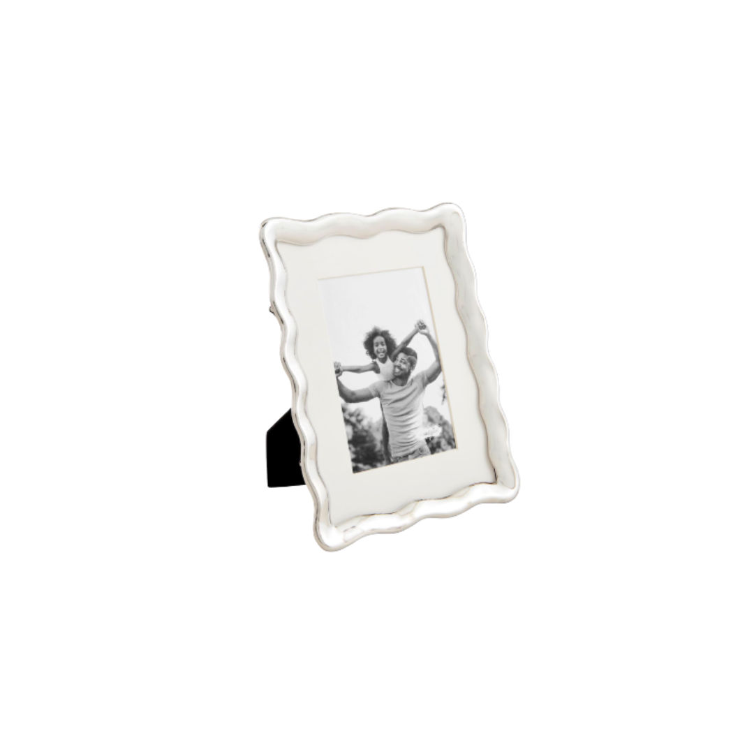 Small Wavy Metal Frame