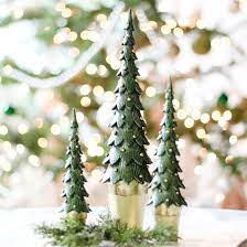 9" Slim Tannenbaum Tree (Pine Green)