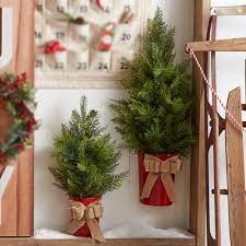 27" Potted Half Tree