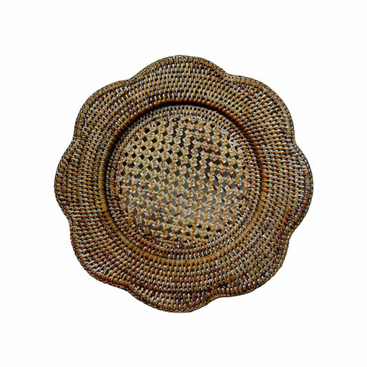 Caspari Rattan Scalloped Round Charger